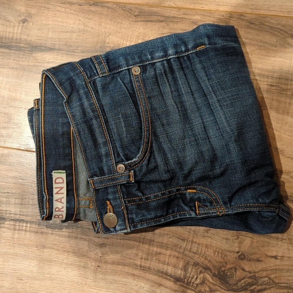 J Brand Skinny jeans. Dark vintage Skinny leg size 26 jeans. Women's jeans